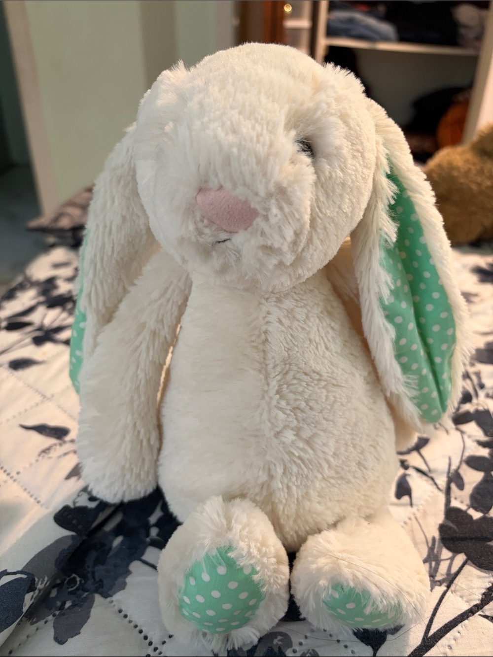 Medium sized cream jellycat with mint polka dot design, canada exclusive - Picture 4 of 5
